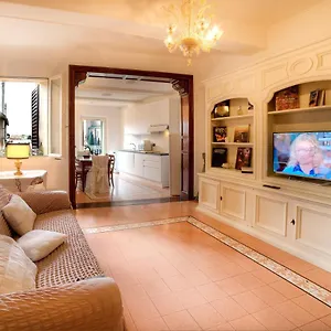 Apartment Dama Charming 100m From Piazza Del Campo 
